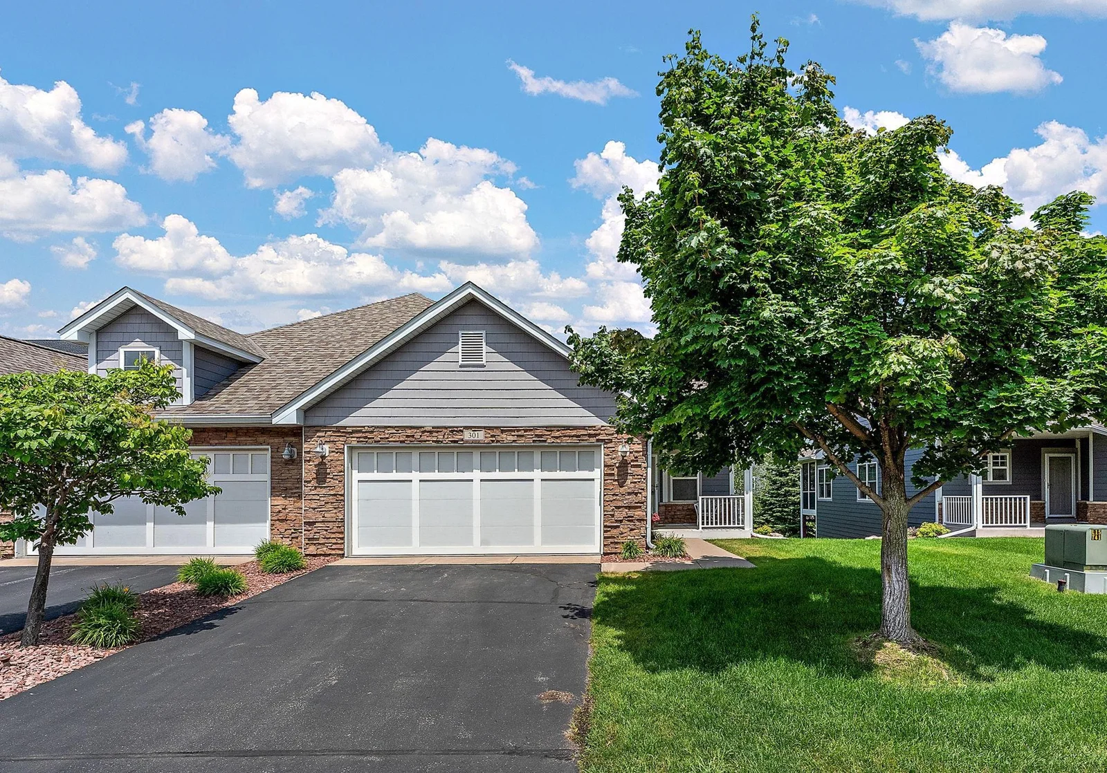 301 Manitoba Lane, Little Canada