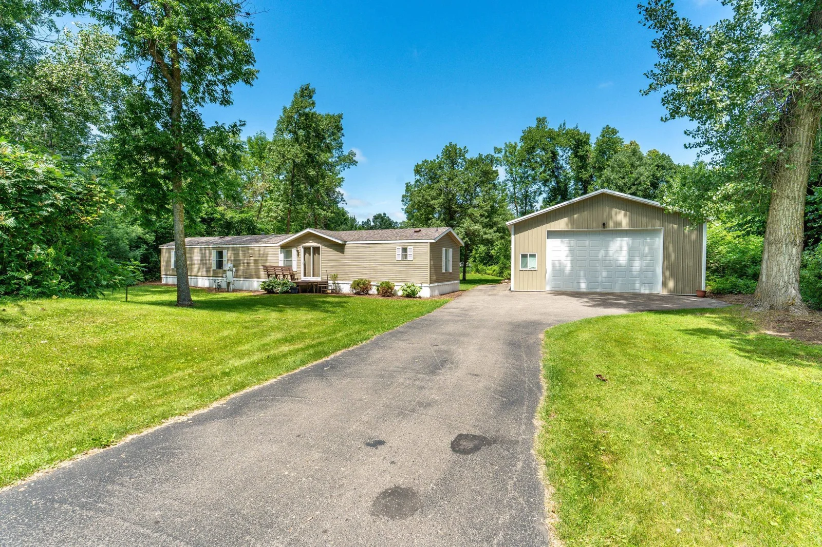 41621 Channel Rd Ottertail Ex-103.jpg