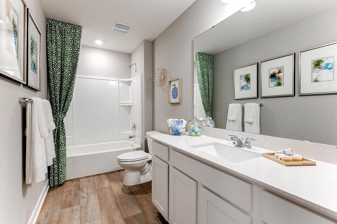 Full bathroom on the main level