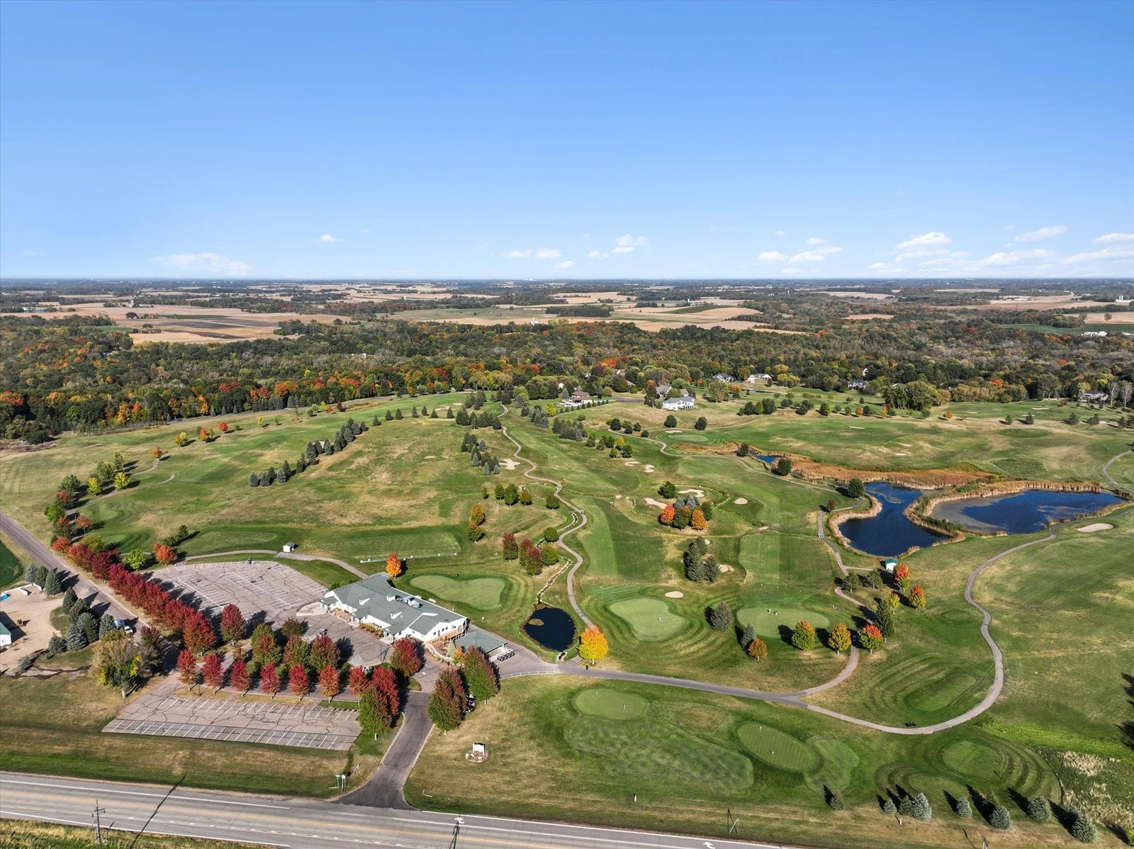 Fabulous golf course just a few minutes away.