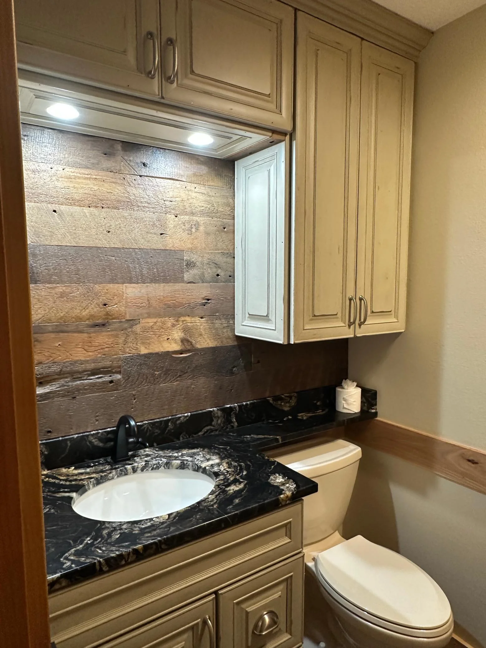 Beautifully finished 3/4 bathroom
