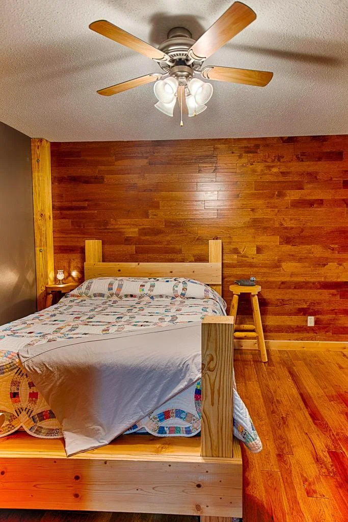Bedroom - beautiful wood finish
