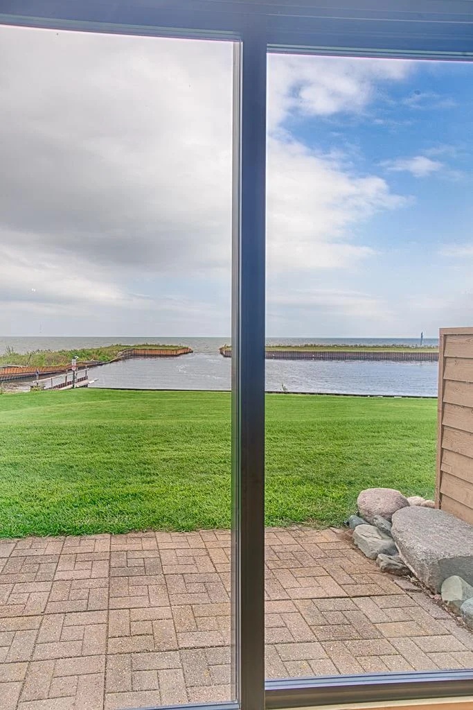 sunroom summer 3.jpg