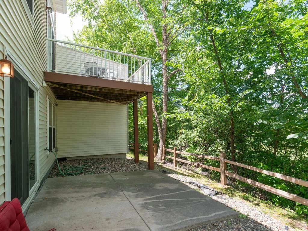 4892 Bluff Heights Trail SE Prior Lake MN 55372 USA-025-027-Bluff Heights Trail SEPrior Lake25-MLS_Size.jpg