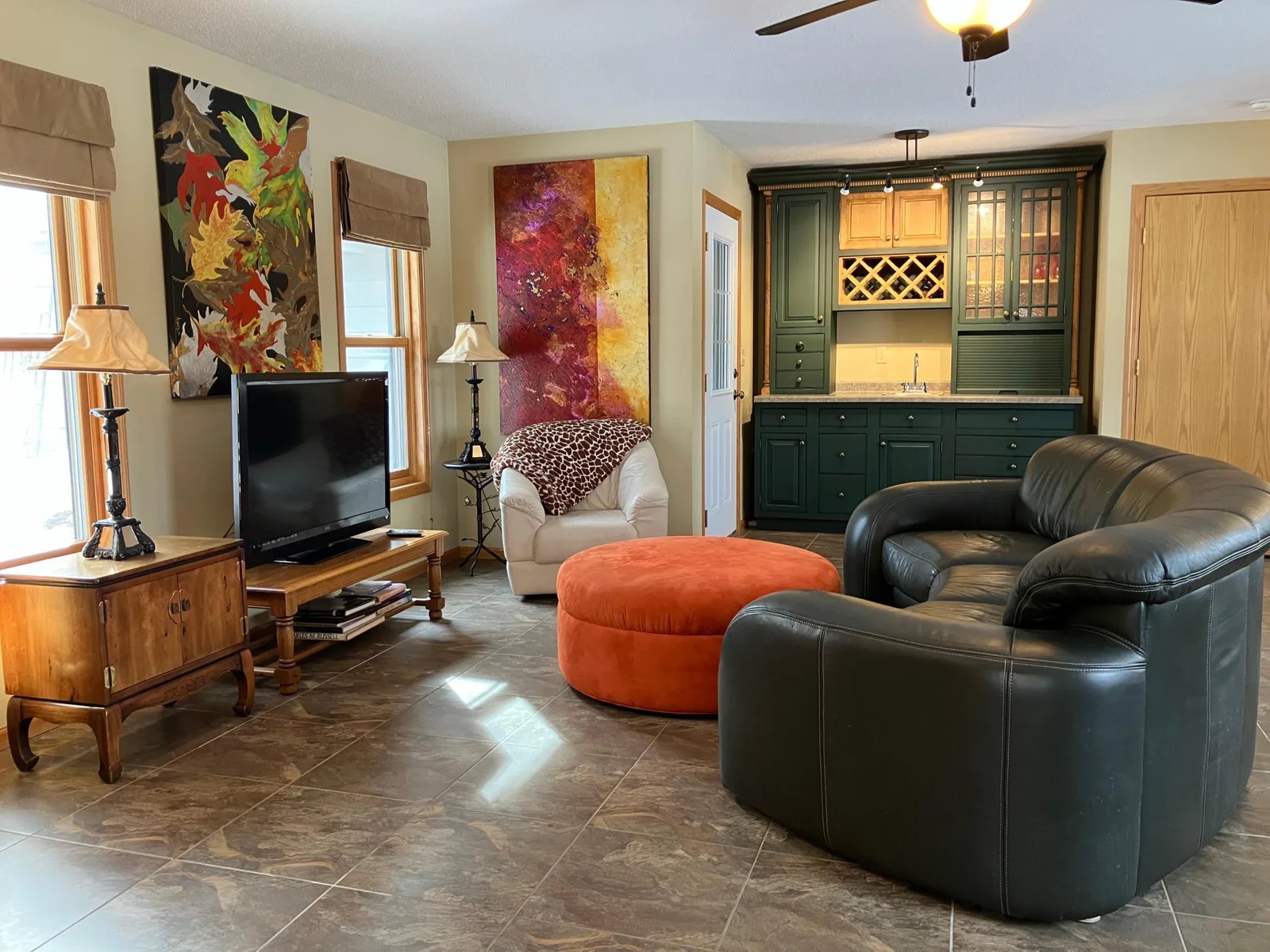 Family room with buttet/wet bar