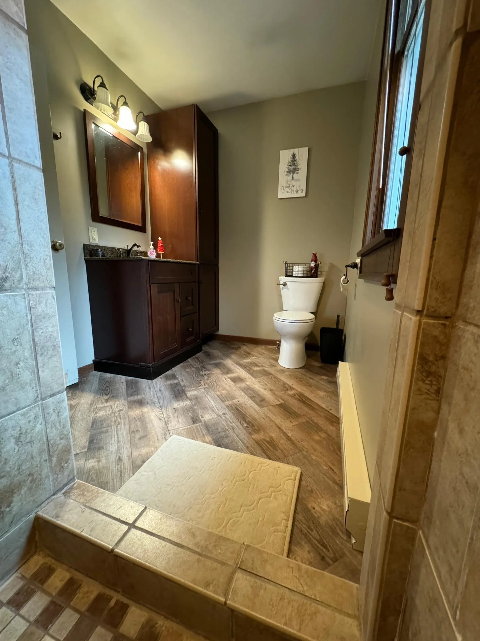 main floor bath