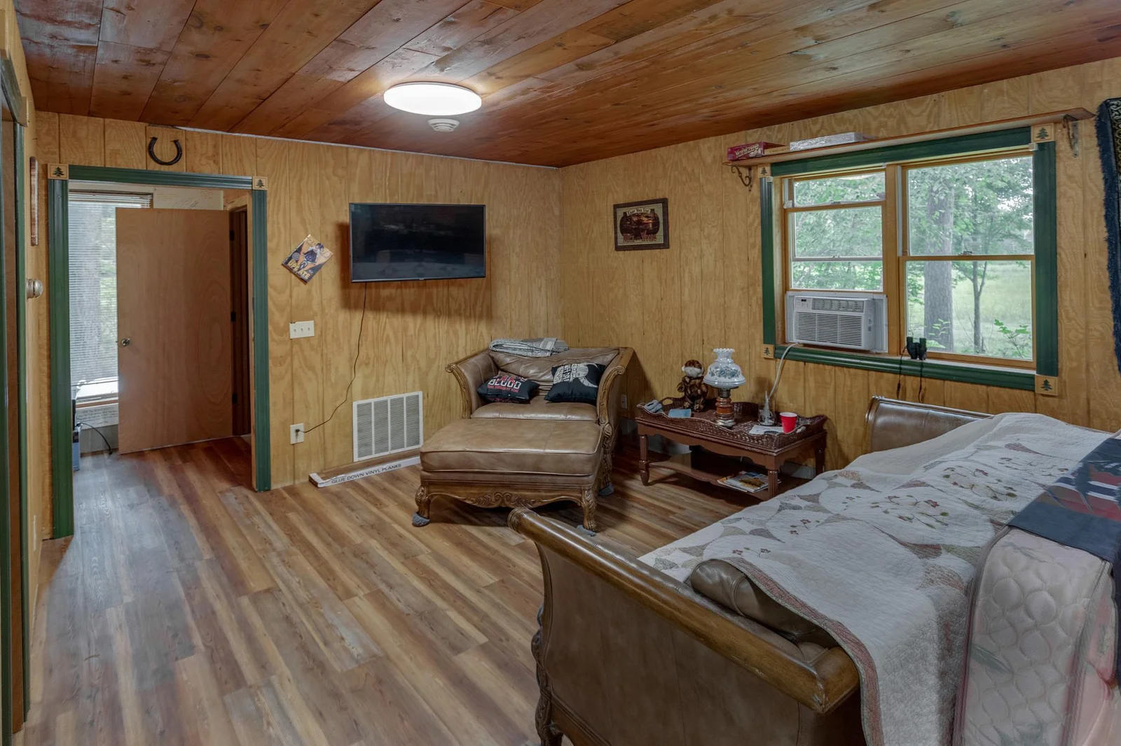 Cozy cabin retreat