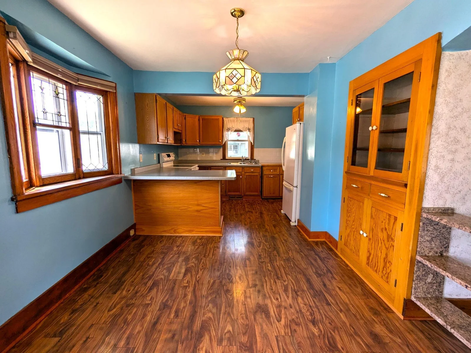 KITCHEN 2.jpg