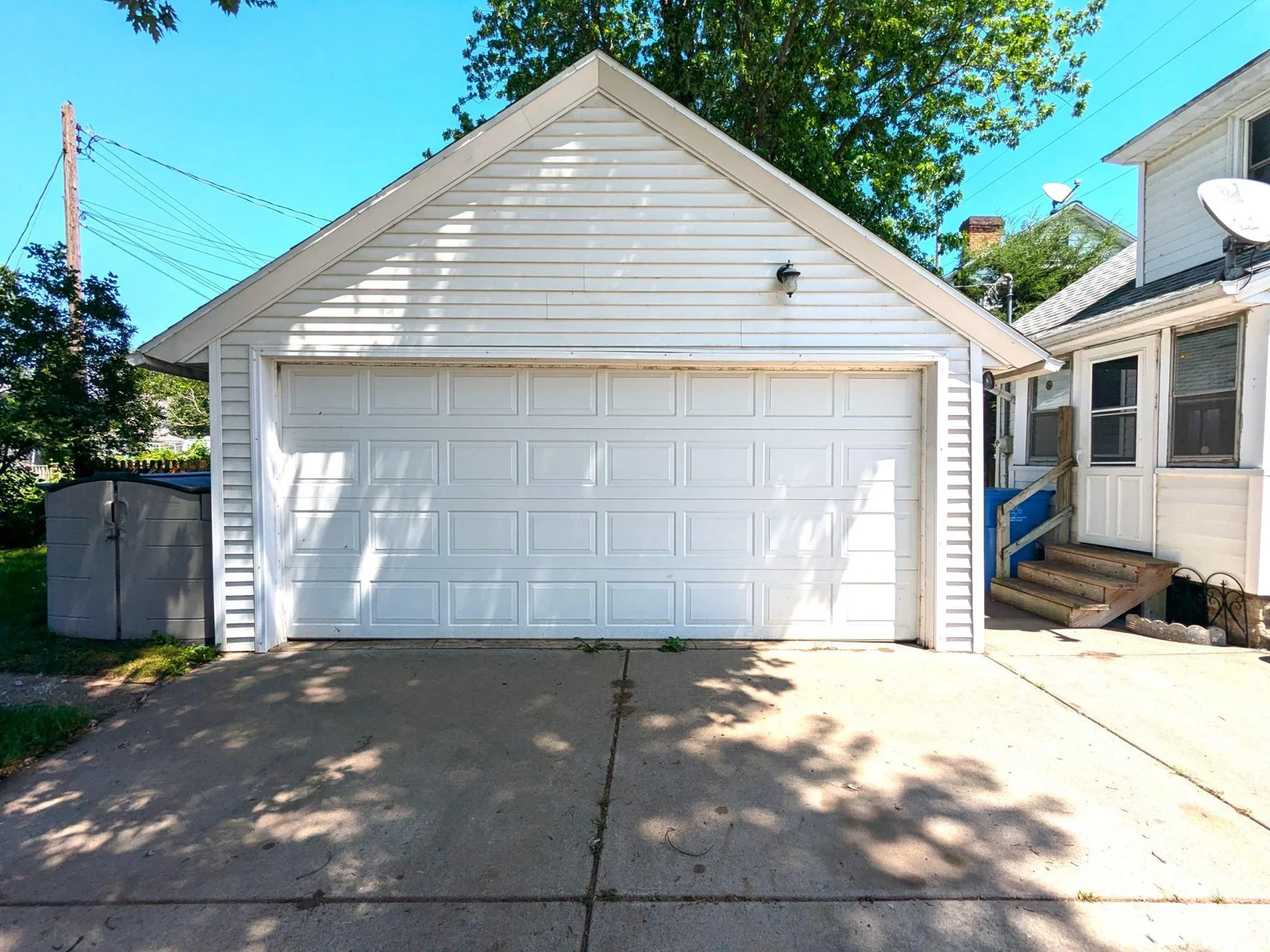 GARAGE 2.jpg