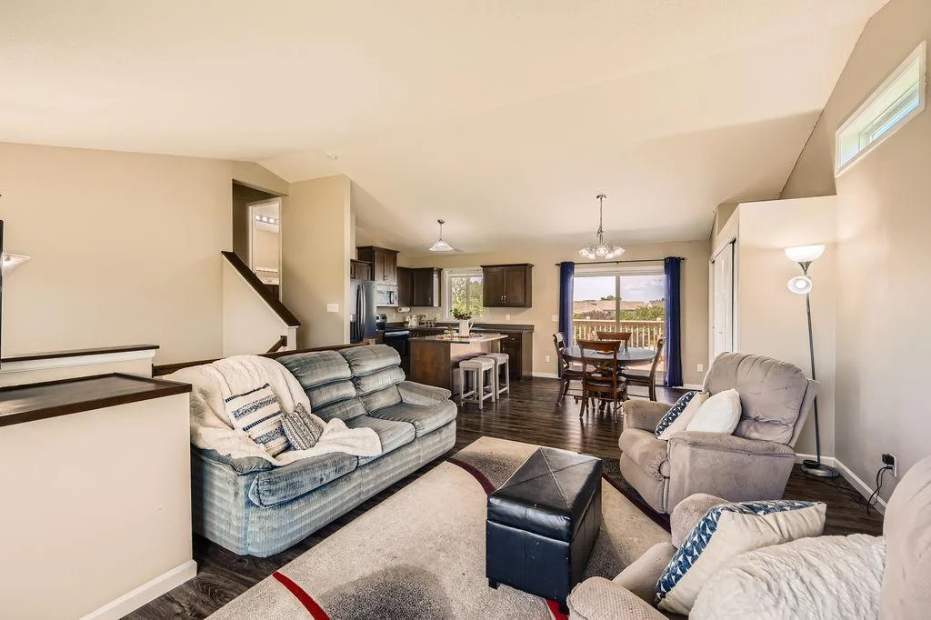 Open Concept to dining and kitchen