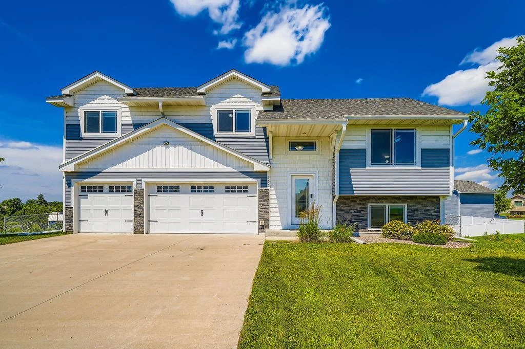 3 bedrooms/ 2 baths