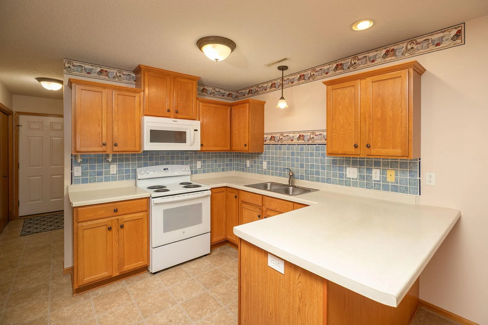 11-web-or-mls-11-Kitchen.jpg
