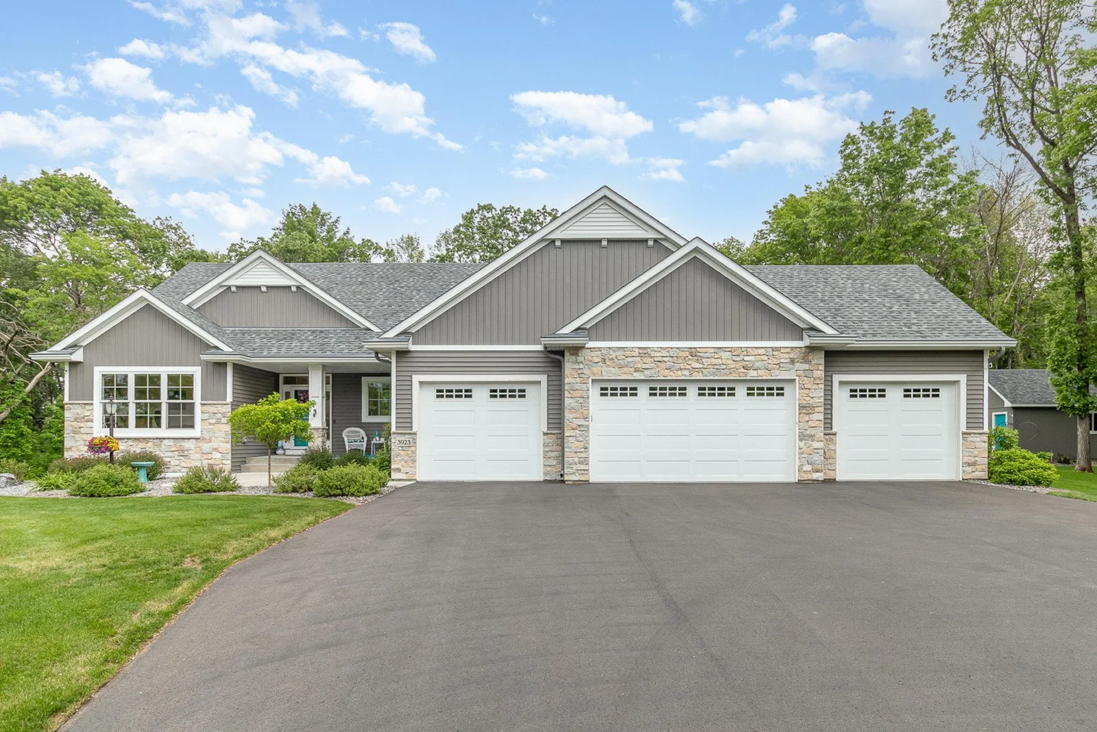 4 Car Garage