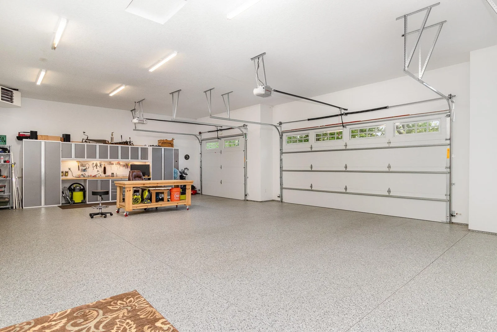 3 car garage