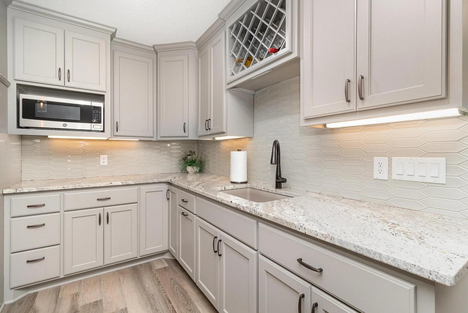 Lower Level Wet Bar