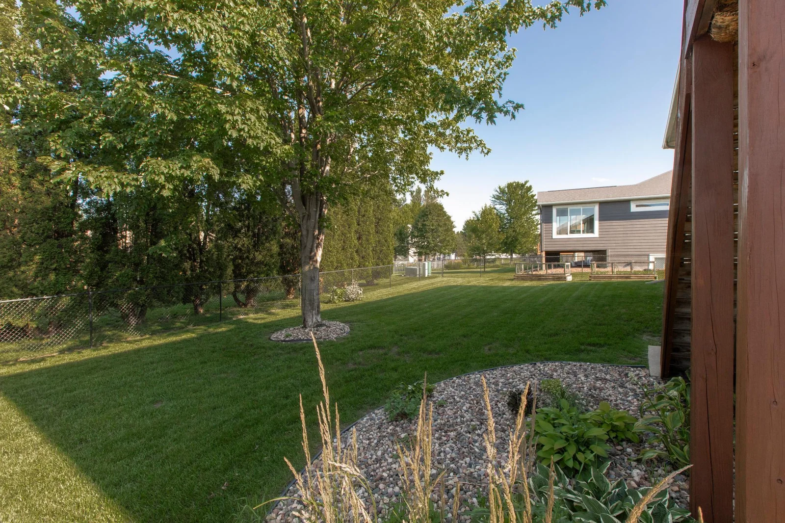 406 13th Ave NW Kasson-33.jpg