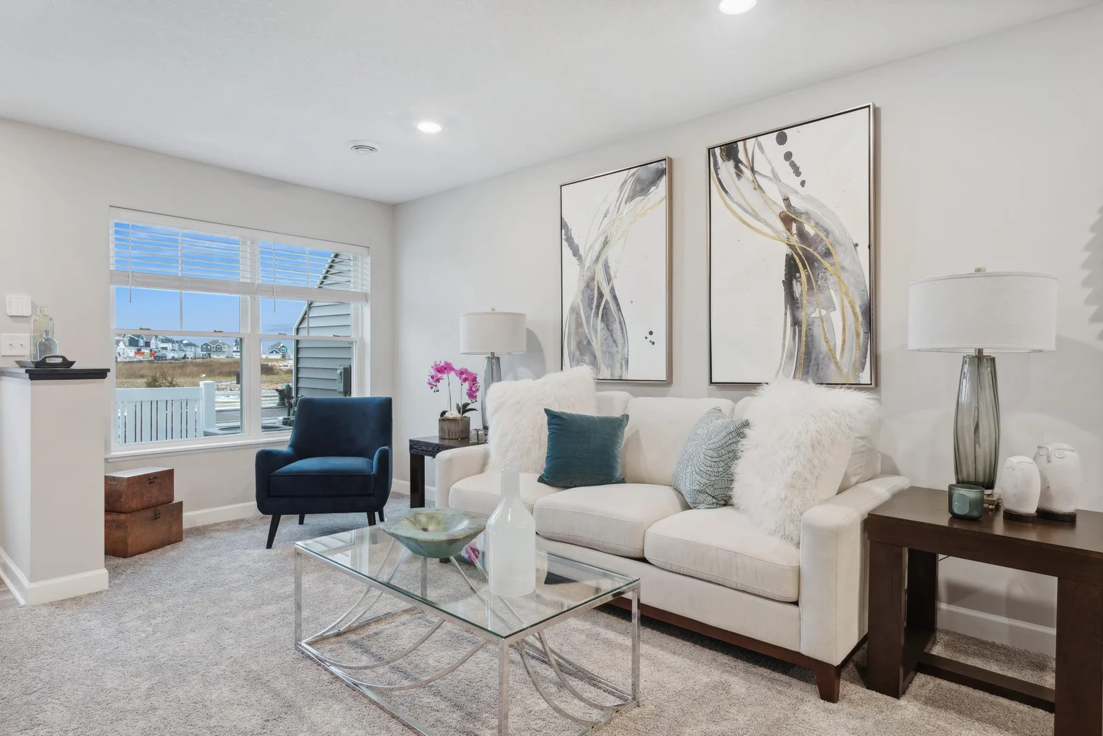 (Photo of decorated model, actual home's finishes may vary slightly) Cozy and contemporary!