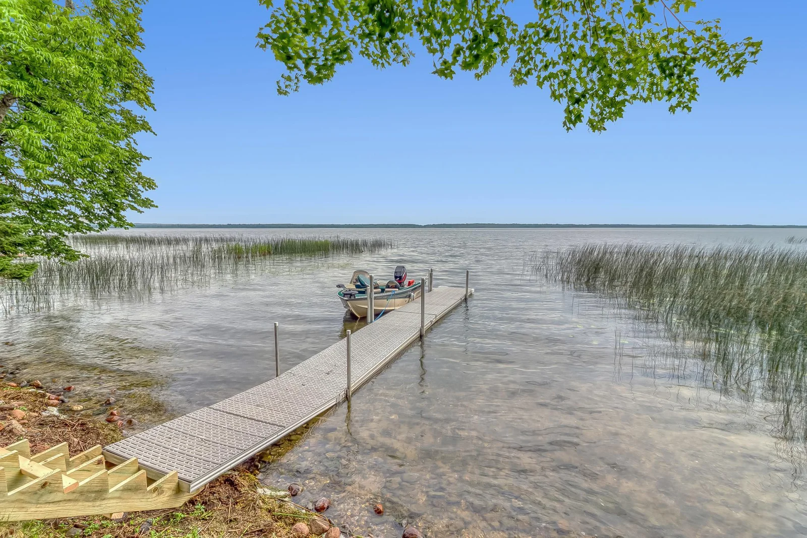Lake1_2.jpg