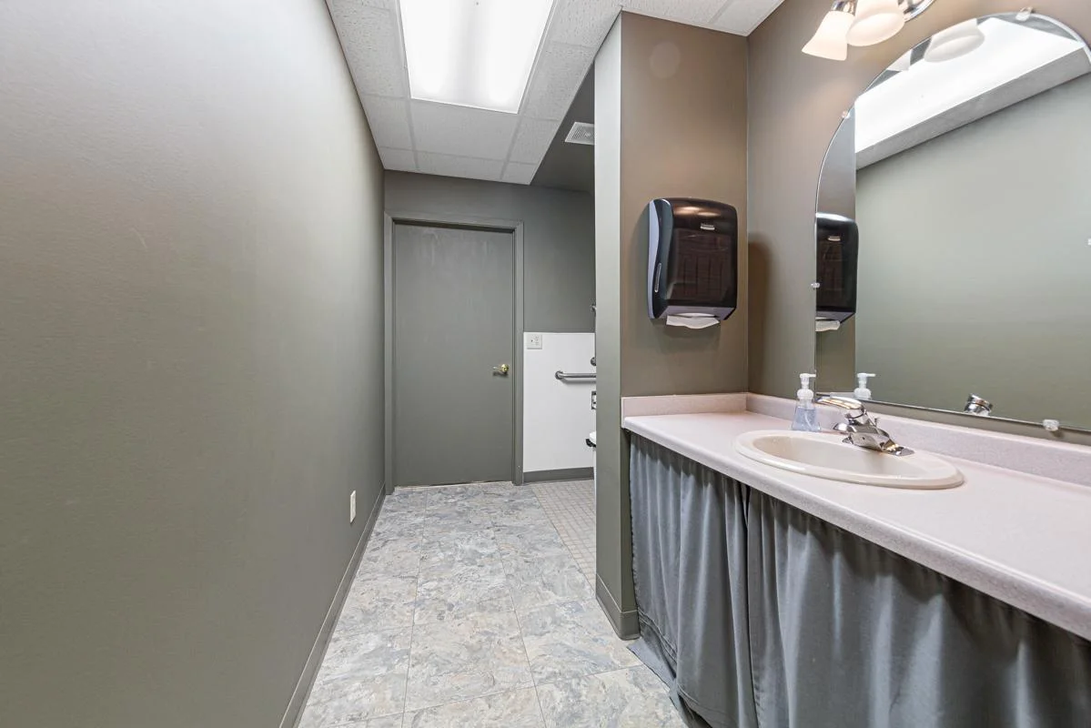 Unit 2_Bathroom