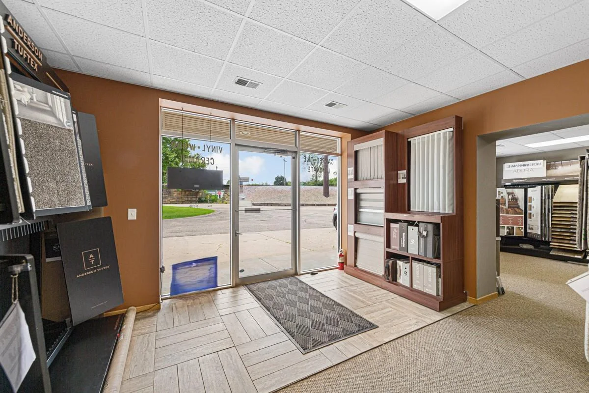 Unit 2_foyer_entry
