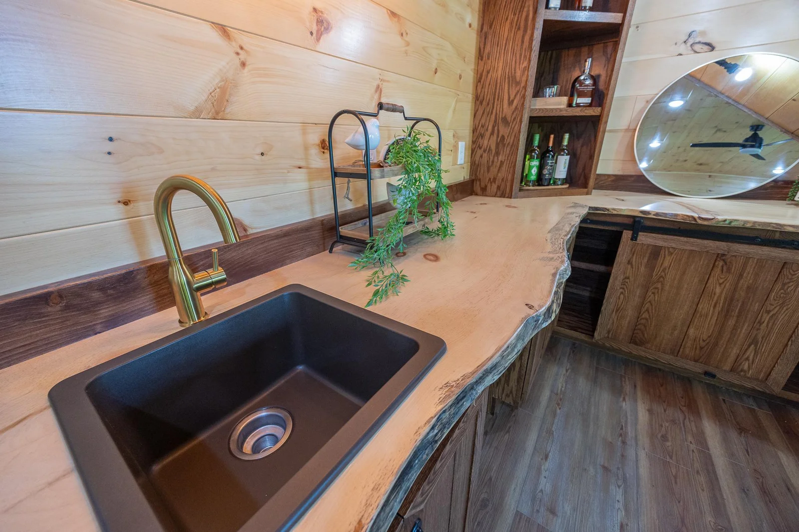 Live edge counter top