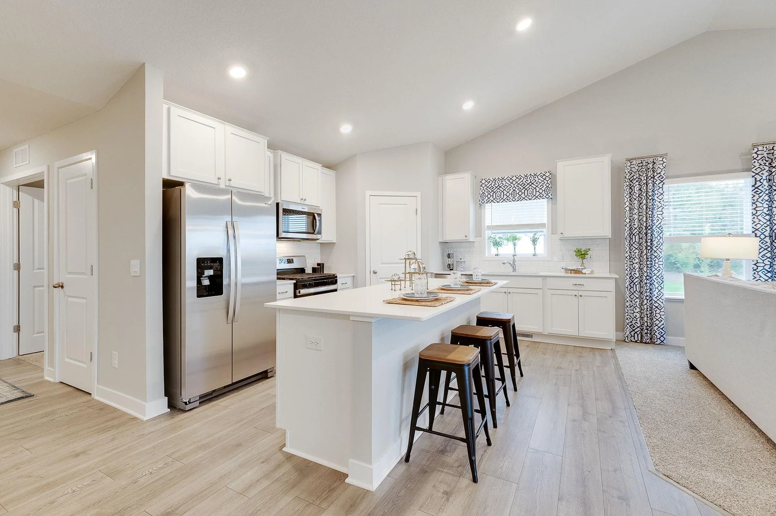 Welcome home to the Cameron II home plan! Photo of model, colors and options will vary.