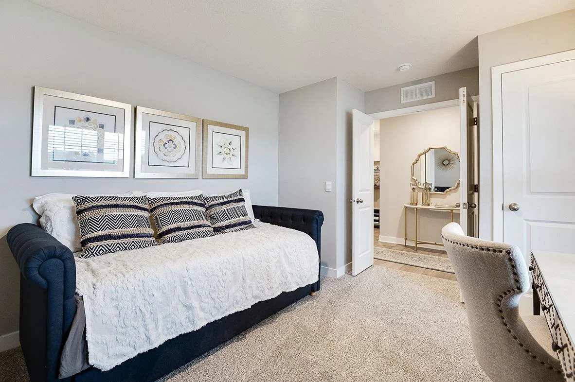 Another viewpoint of the Cameron II's main floor bedroom. Photo of model, colors and options will vary.