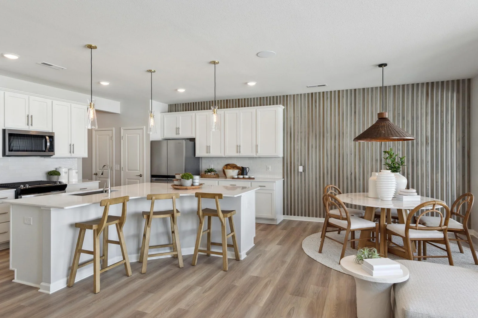 Model Home: 4806 Airlake Drive_002.jpg