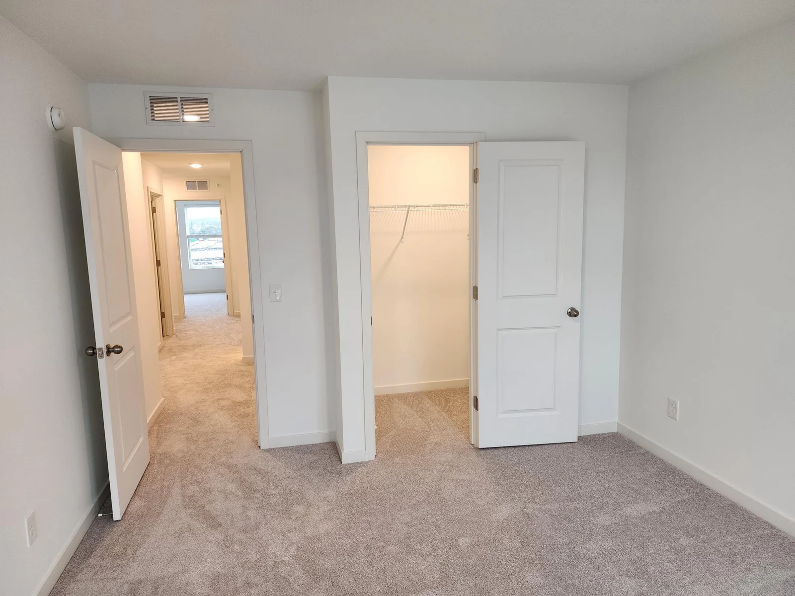Bedroom 2 Photo of similar floorplan