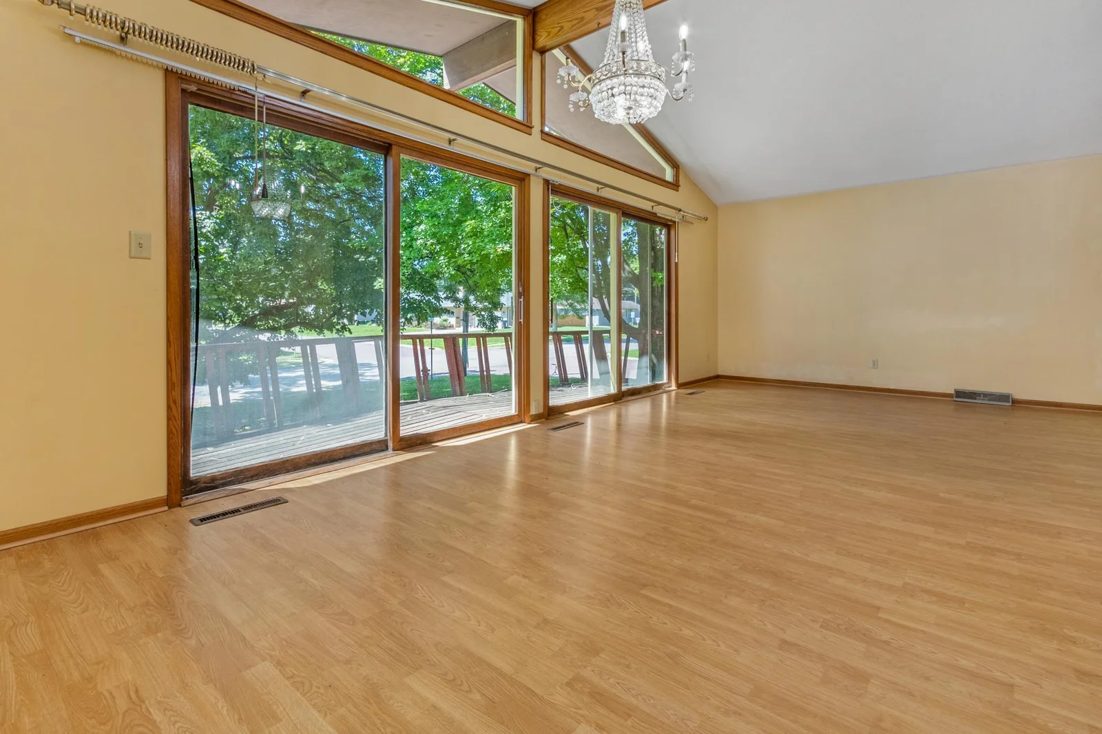 Main Floor -04.jpg