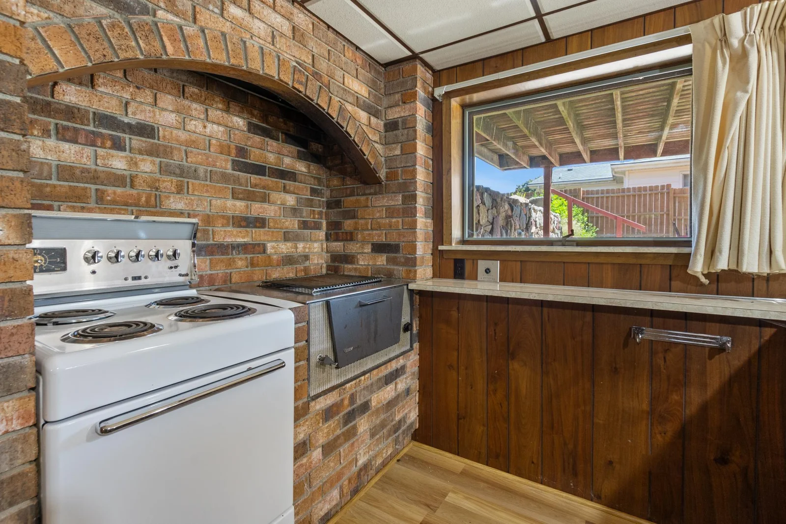 Basement & Garage-5.jpg