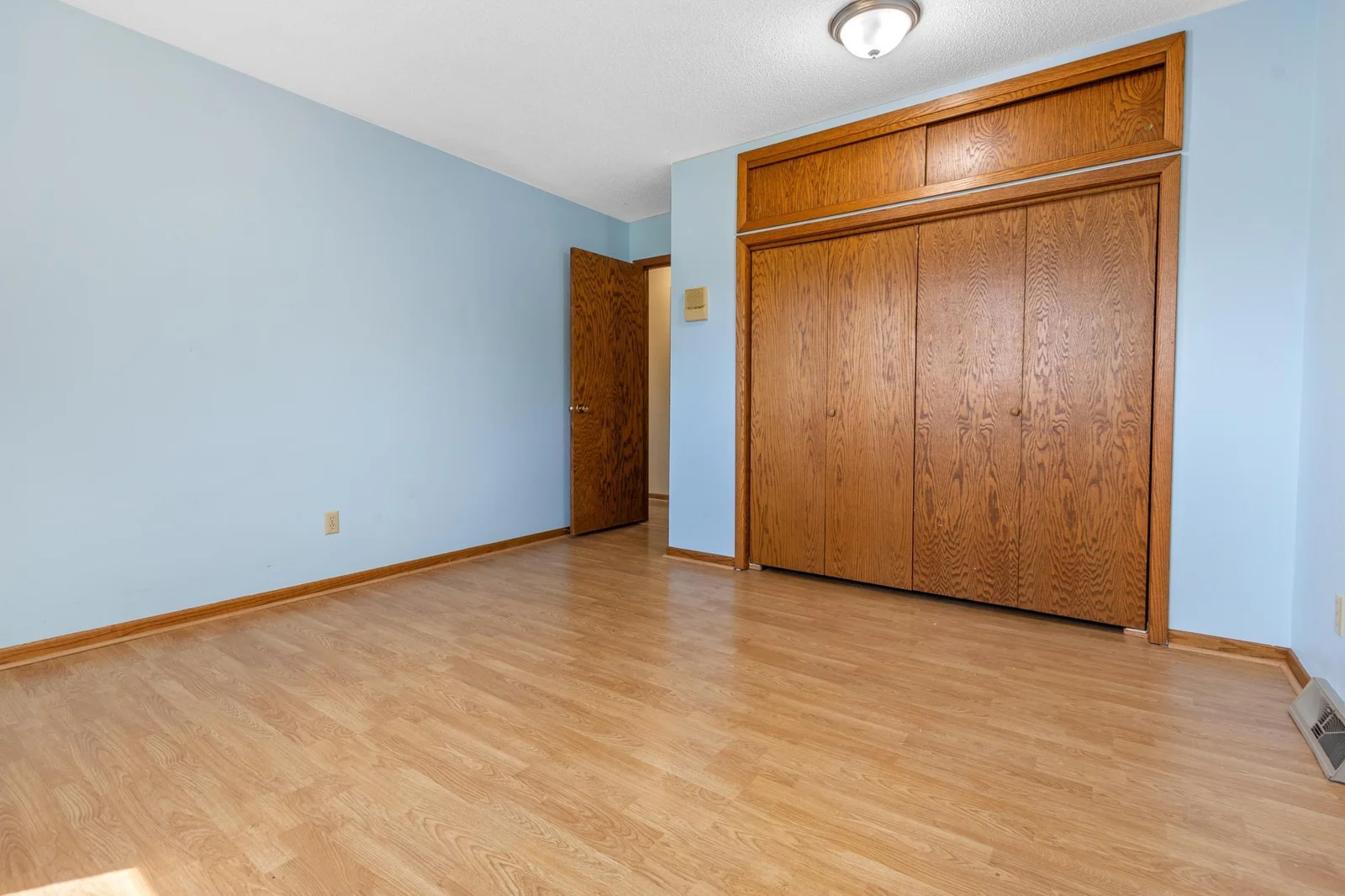 Upstairs Bed & Bath -1.jpg