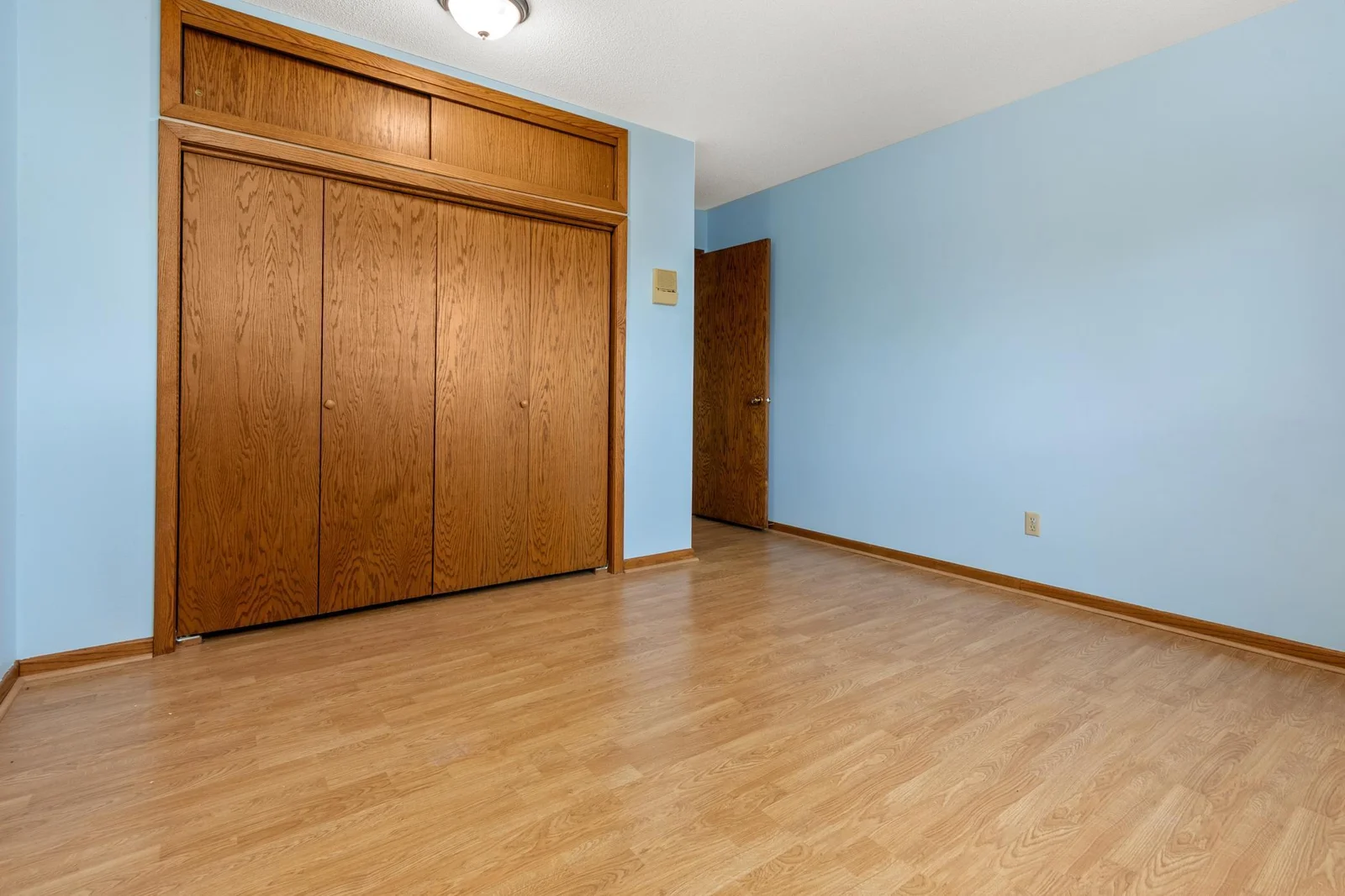 Upstairs Bed & Bath -3.jpg