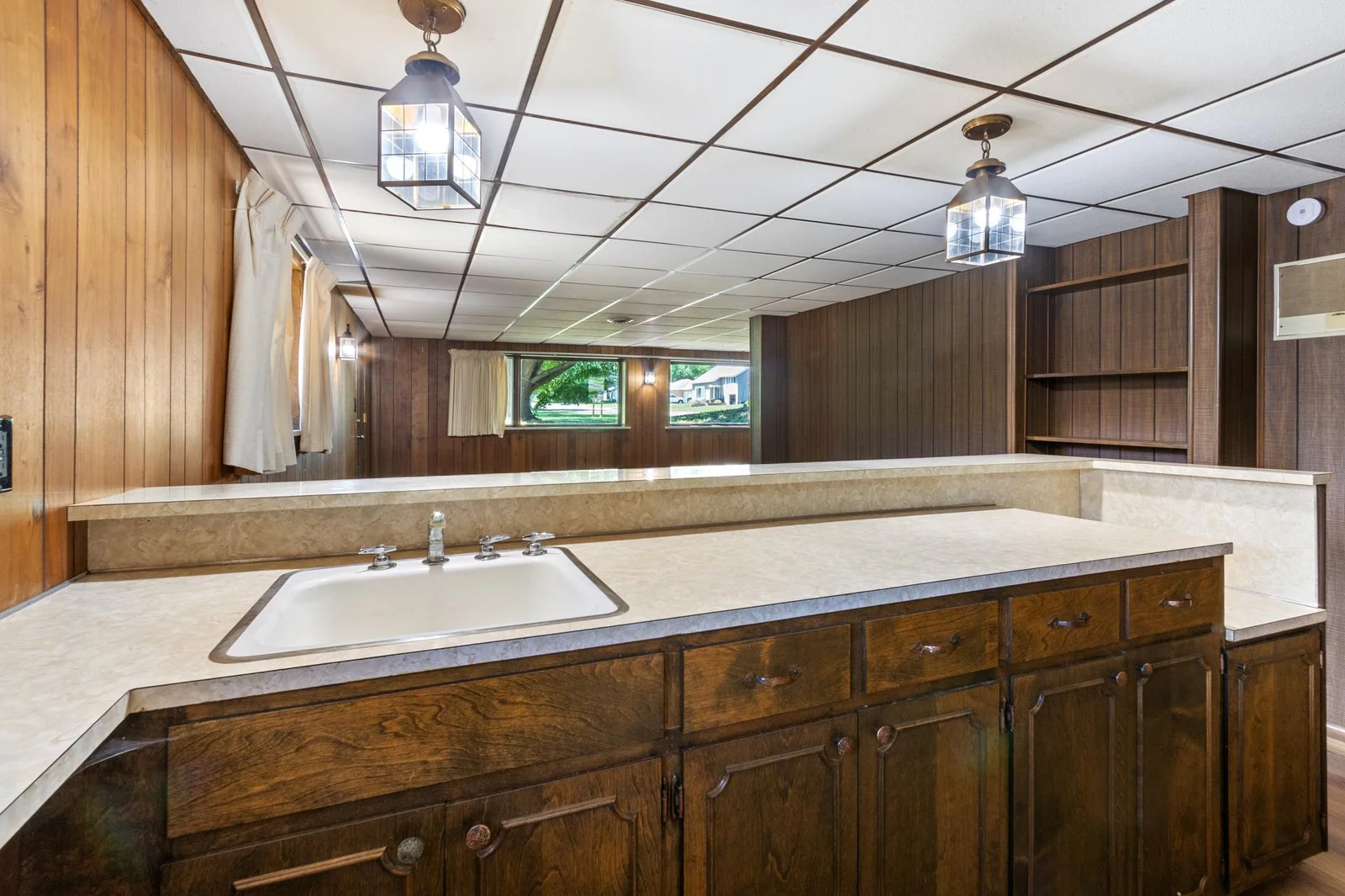 Basement & Garage-4.jpg