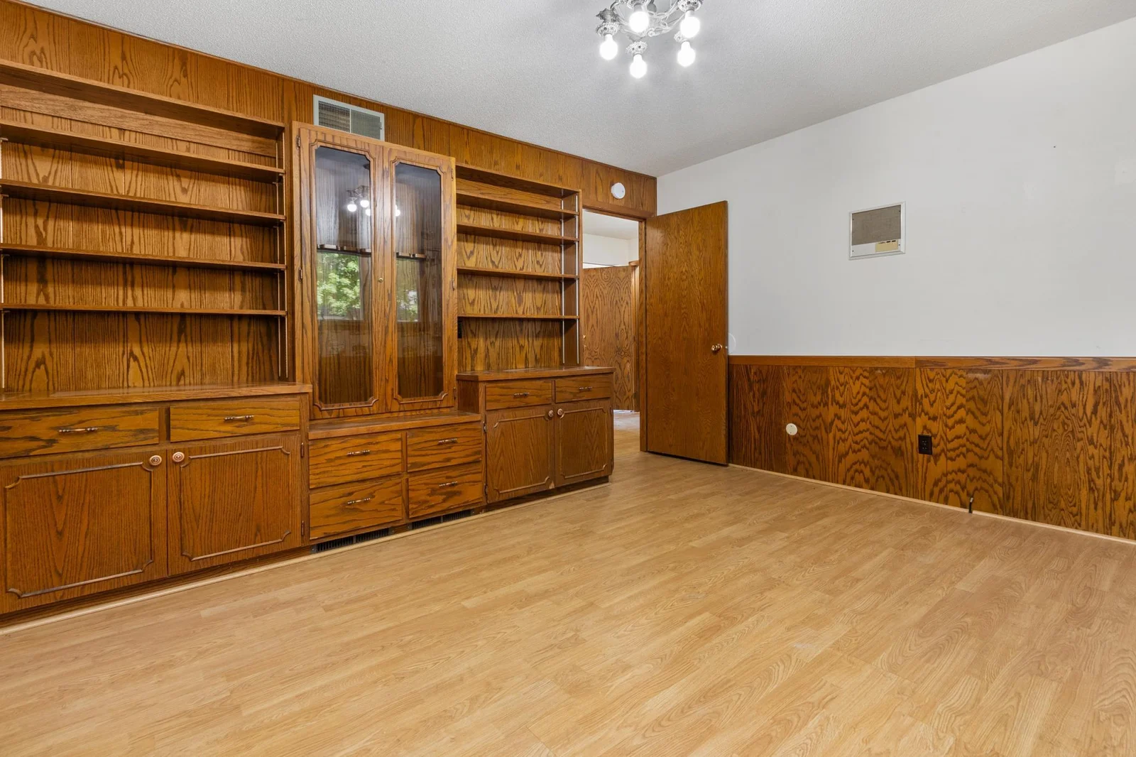 Main Floor -17.jpg