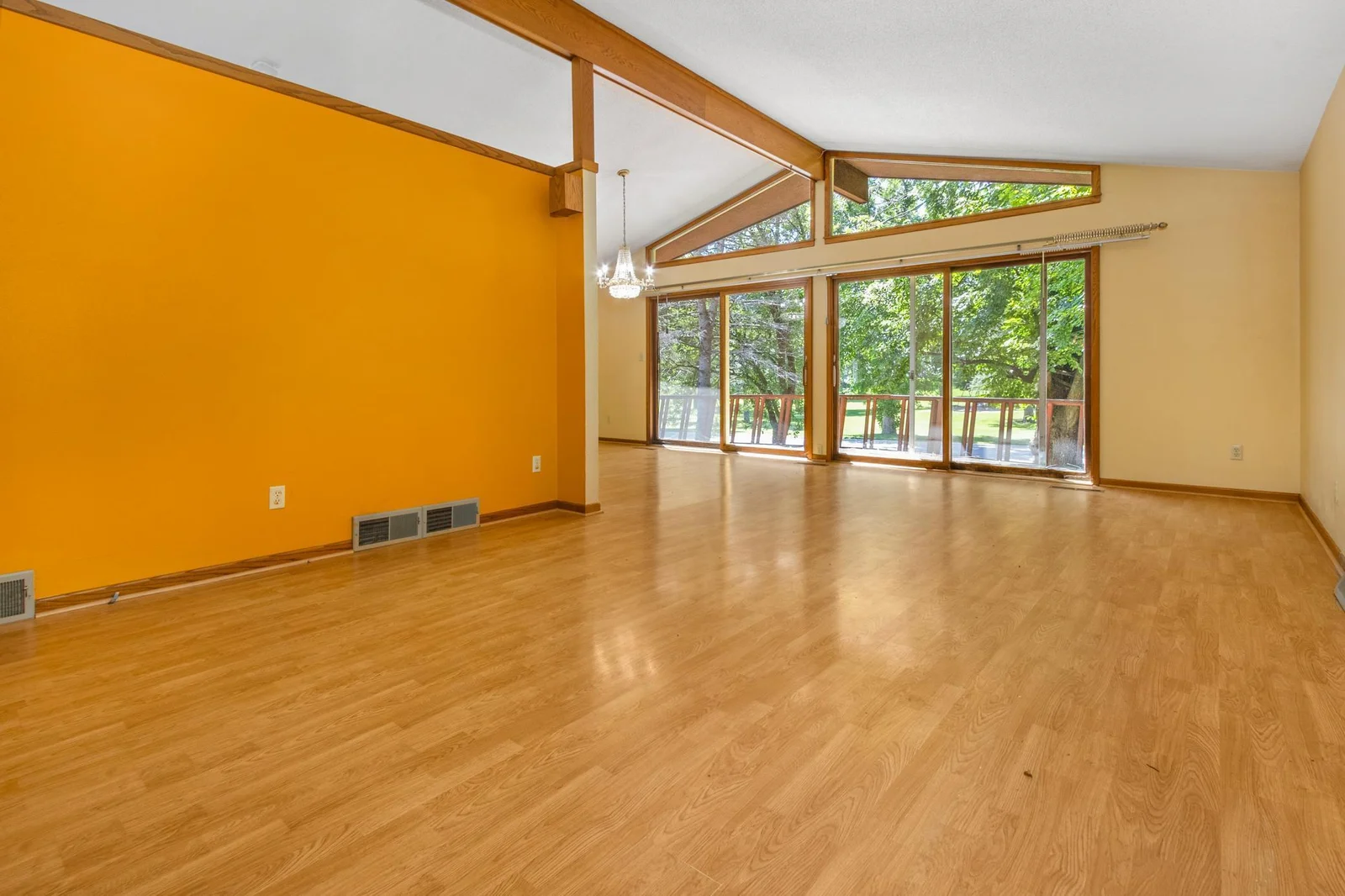 Main Floor -02.jpg