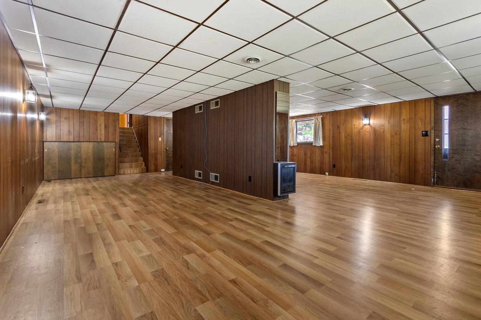 Basement & Garage-9.jpg