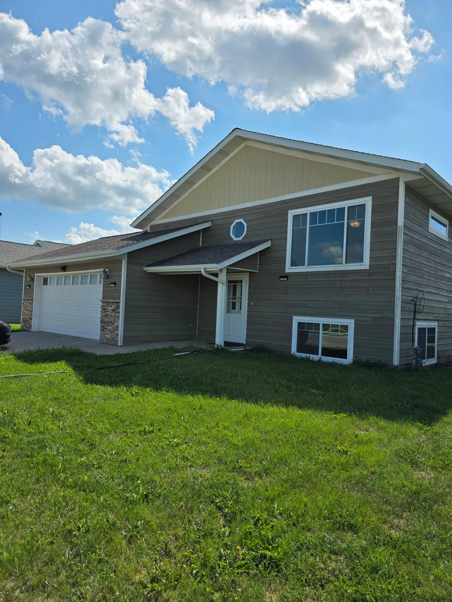 1719 Grand Avenue, Worthington