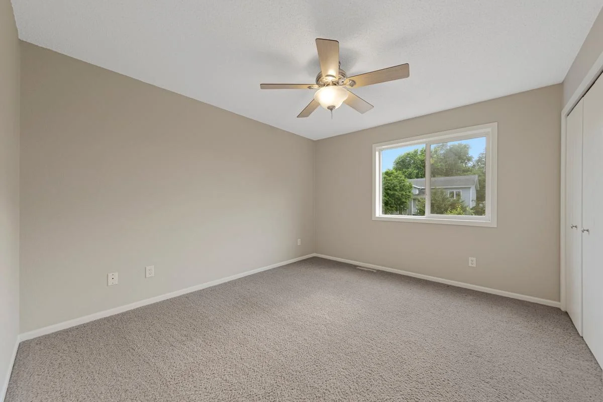 24 Bedroom 2.jpg
