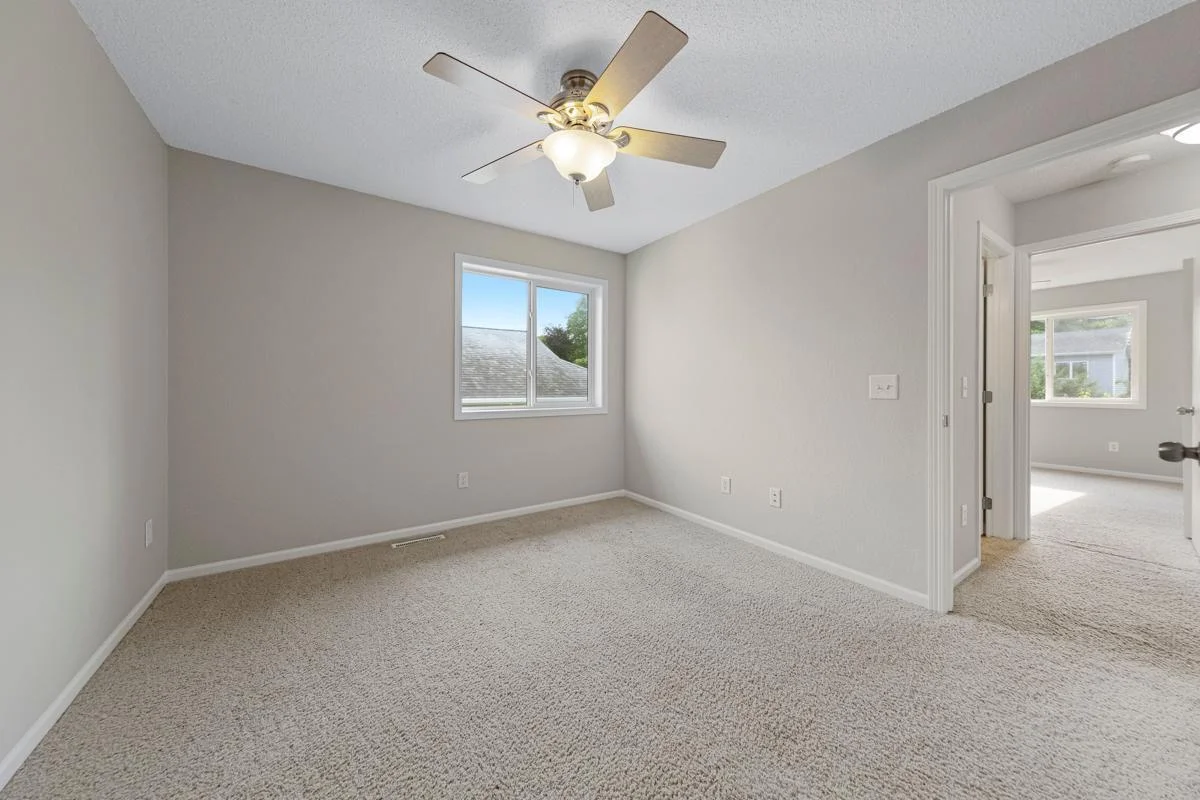 22 Bedroom 1.jpg