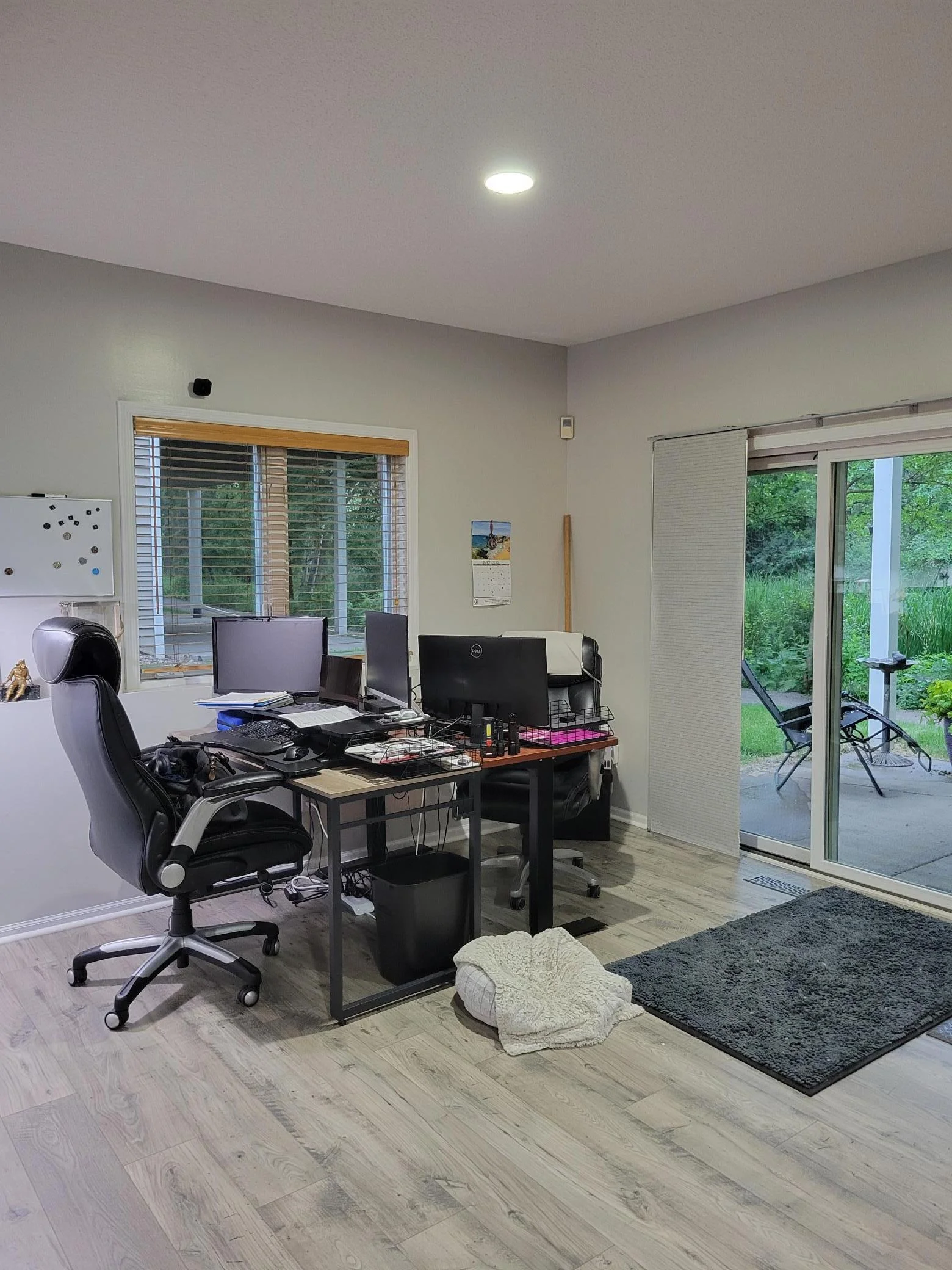 lower level office area in family room