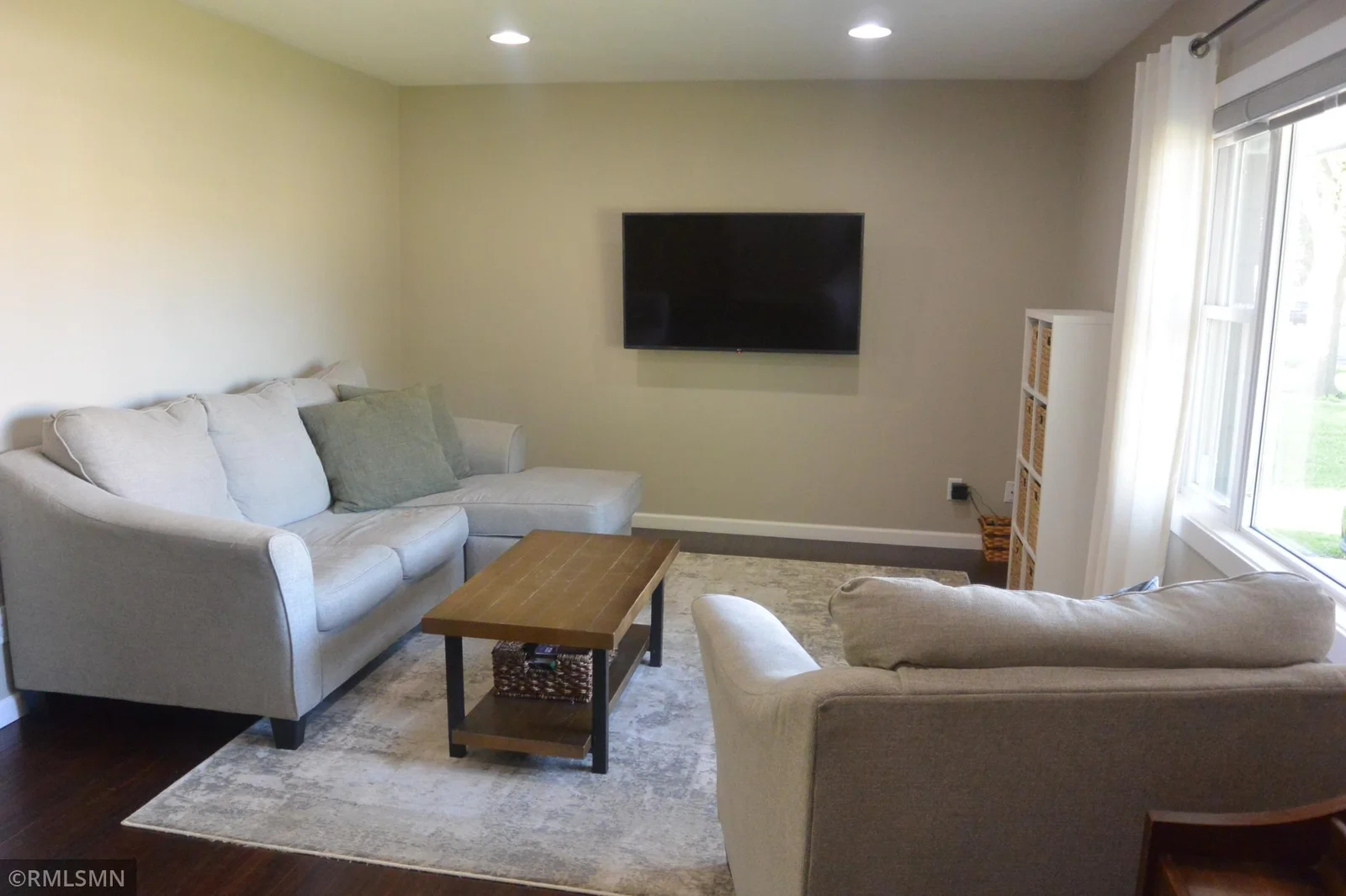 1810 Hennepin 003.JPG