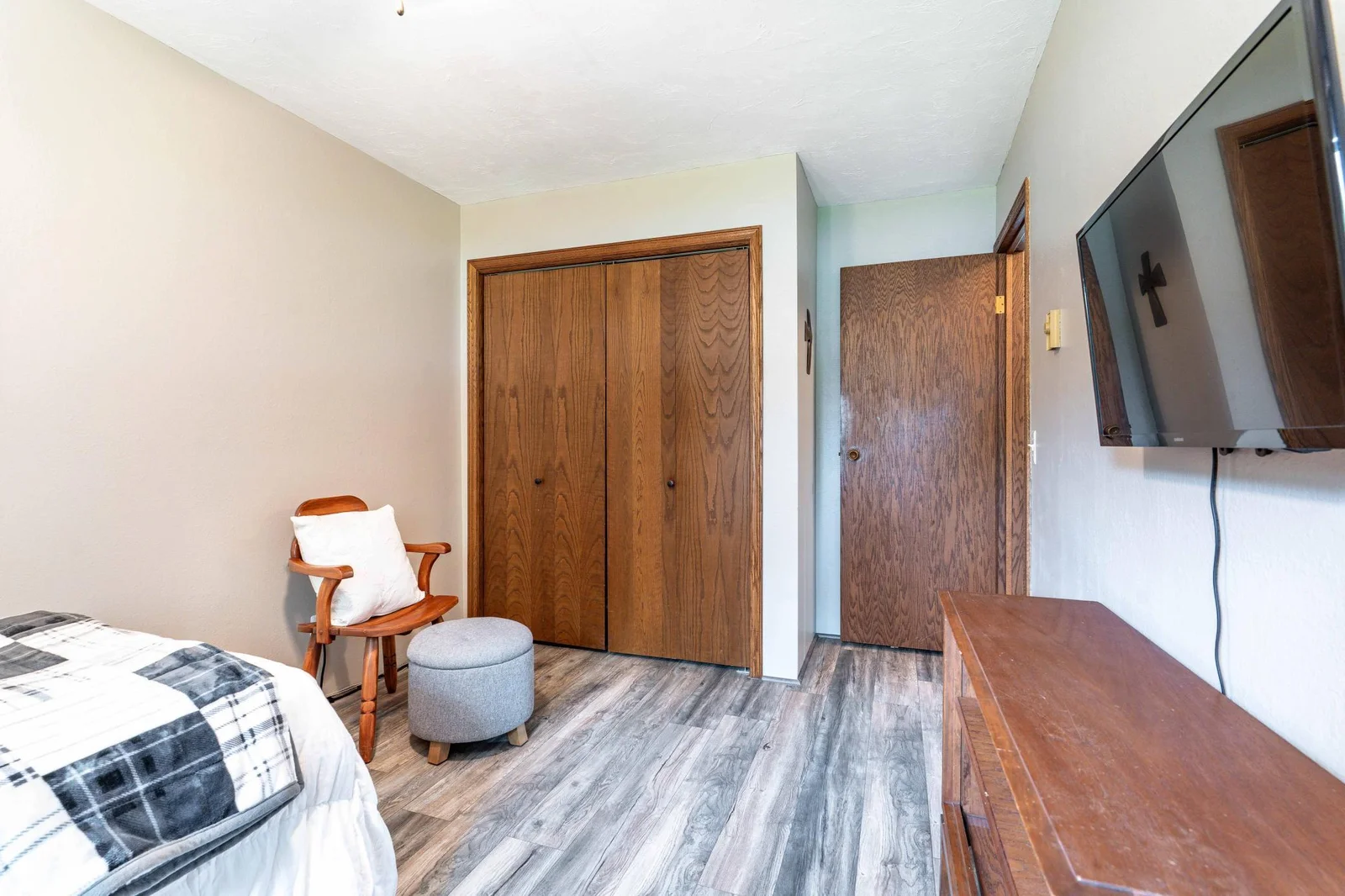 BEDROOM #2