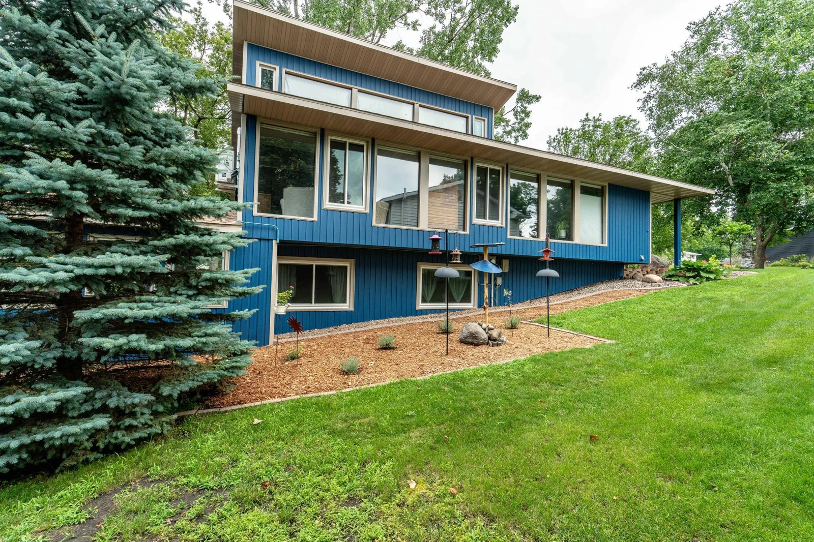 SIDE OF HOUSE