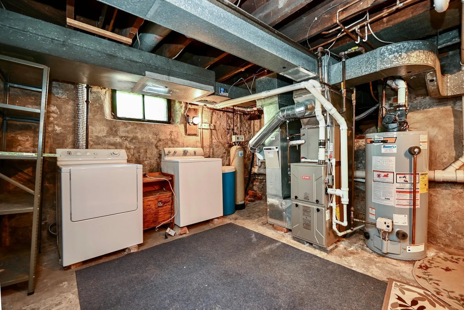 22 LL Laundry Area & Mechanicals.jpg