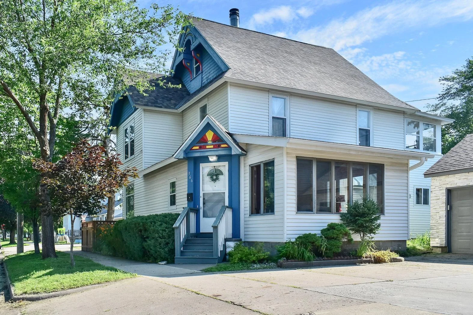 366 Kansas Street, Winona