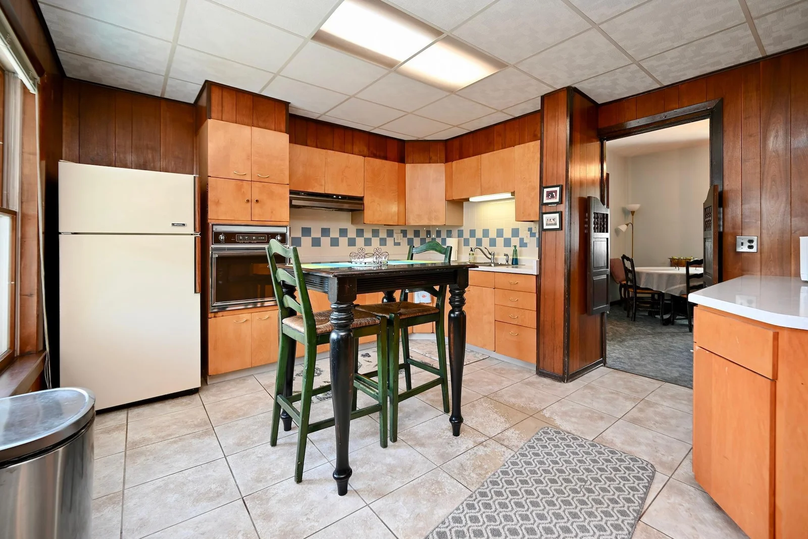7 Kitchen I.jpg