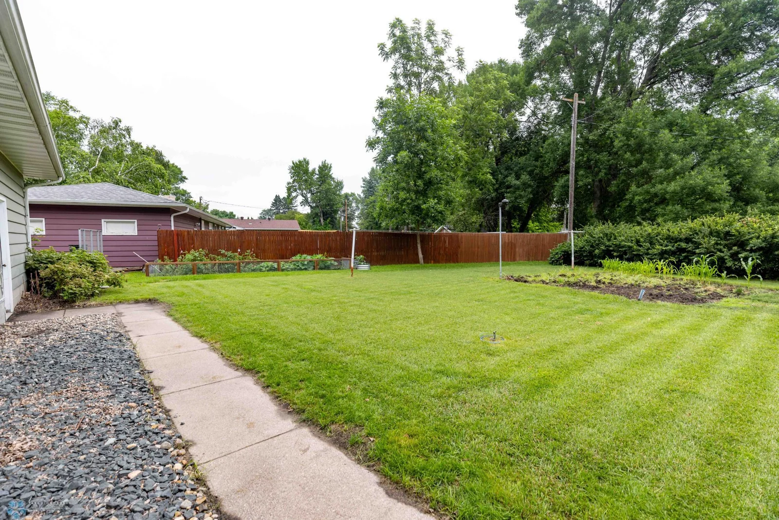 7-8-2025 402 5th St NE Barnesville-12.jpg