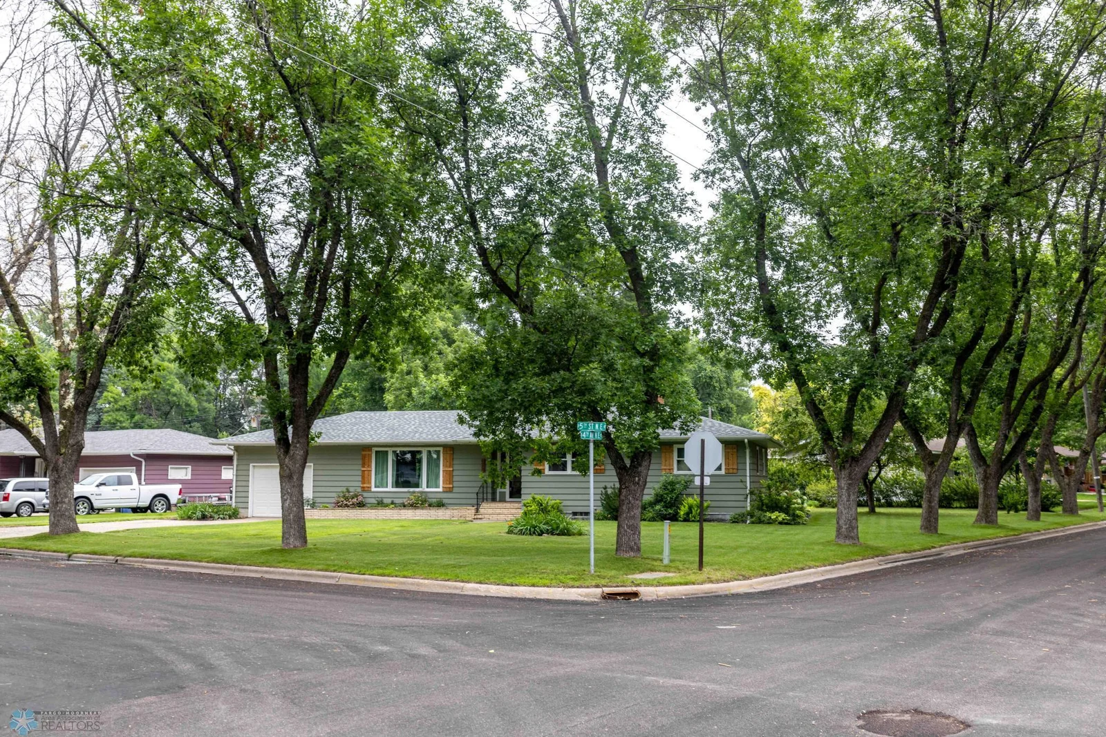7-8-2025 402 5th St NE Barnesville-6.jpg