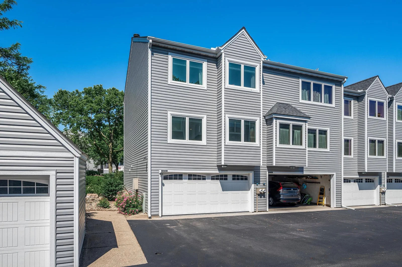 25_1575_Wayzata25_mls.jpg
